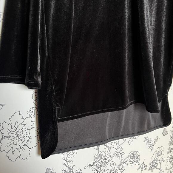 Lord taylor black v neck velvet top - Picture 4 of 7
